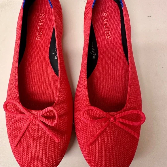 HAPPY HOLIDAYS Rothy's Vibrant Red Bow Flats - Picture 1 of 3